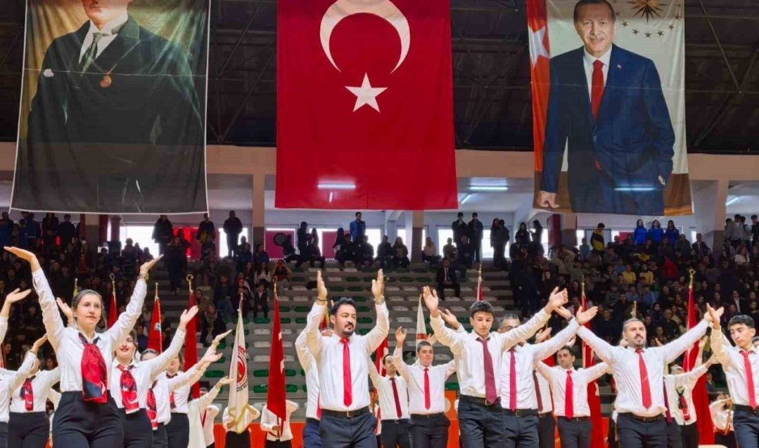 Cumhuriyet Bayramı törenlerinde sahne alan 103 öğretmen, 7 farklı yöreye