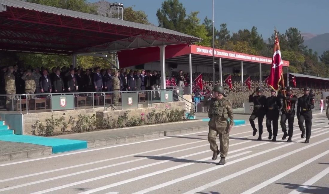 Amasya’daki 15. Piyade Eğitim Tugayı’nda sancak teslim töreni yapıldı. Cumhurbaşkanı
