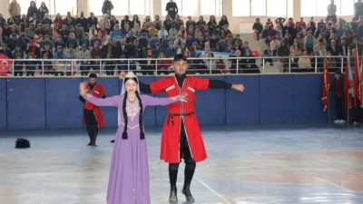 29 Ekim Cumhuriyet Bayramı Tutak İlçe kapalı spor salonunda düzenlenen