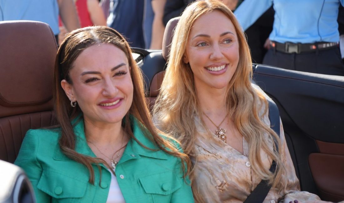 Antalya’da düzenlenen 63’üncü Uluslararası Antalya Altın Portakal Film Festivali’nin geleneksel