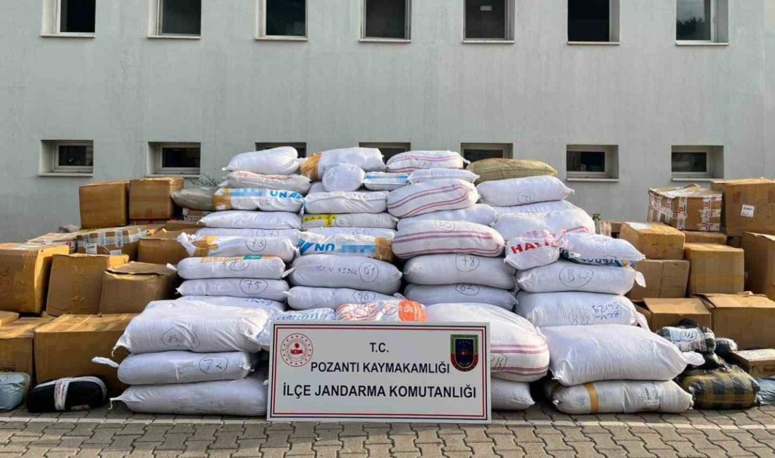 Adana’nın Pozantı ilçesinde jandarma ekiplerince durdurulan iki tırda yaklaşık 6