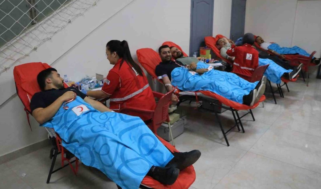 Adana’da düşen kan stoklarının yeniden arttırılması için öğretmen ve veliler