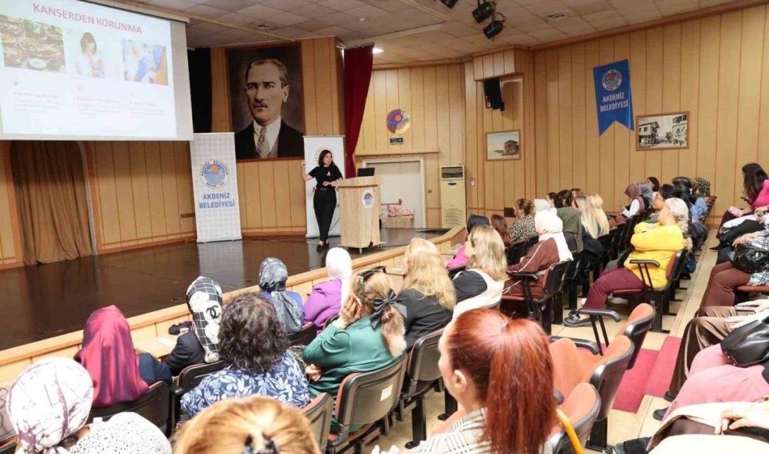 Mersin’in Akdeniz ilçesinde, Meme Kanseri Farkındalık Ayı kapsamında kadınlara yönelik