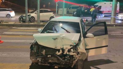 Aksaray’da 3 araç ile bir motosikletin karıştığı zincirleme trafik kazasında
