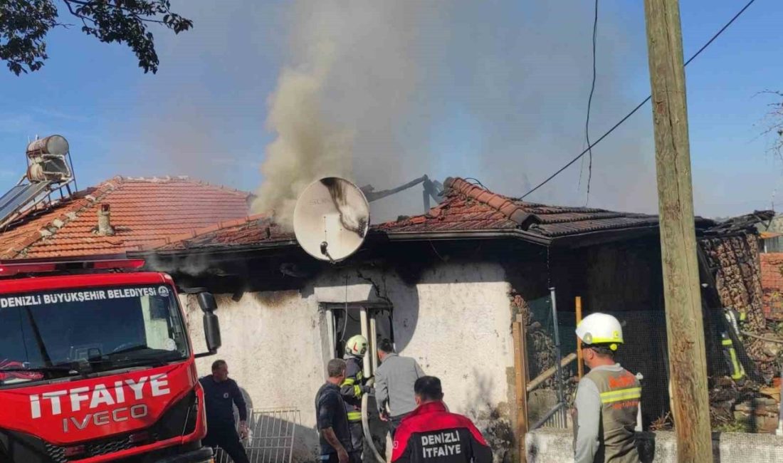 Denizli’nin Pamukkale ilçesinde müstakil bir evde çıkan yangın paniğe neden
