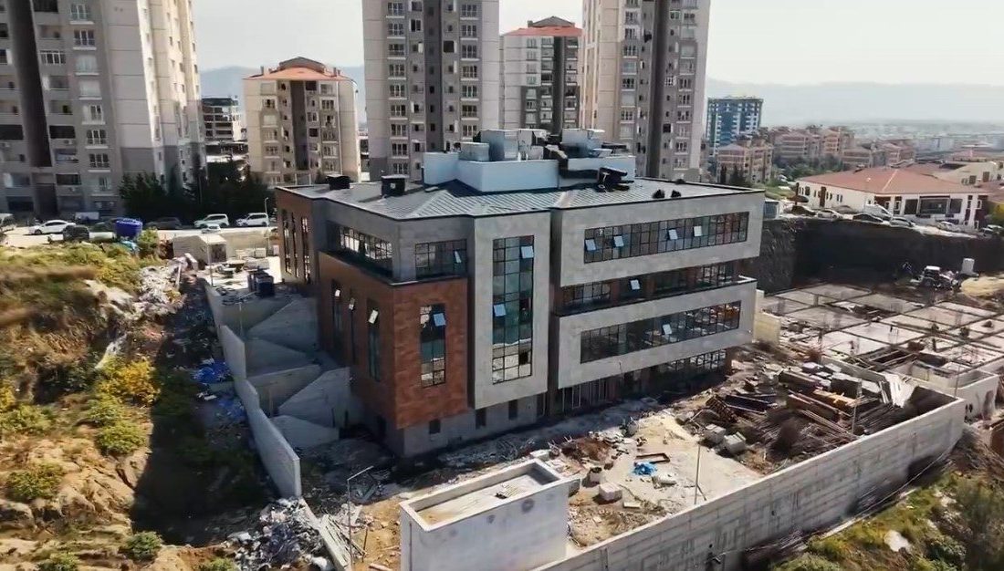 Hatay Valisi Mustafa Masatlı, Antakya’da yapımı devam eden Gıda Kontrol
