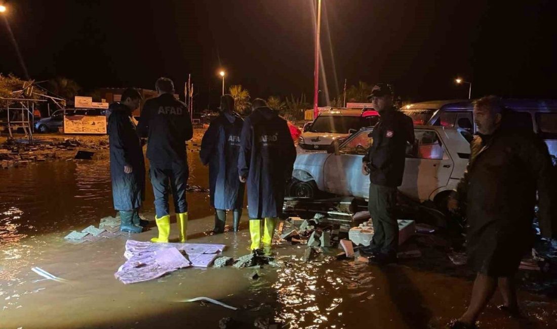 Antalya’da etkili olan kuvvetli yağışlar nedeniyle bin 901 personel, 624