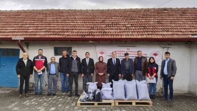 Kütahya’nın Aslanapa ilçesinde tarımsal üretimi desteklemek amacıyla 8 üreticiye toplam