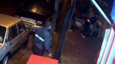 İstanbul’un Avcılar ilçesinde aralarında husumet bulunan şahıslar arasında çıkan bıçaklı