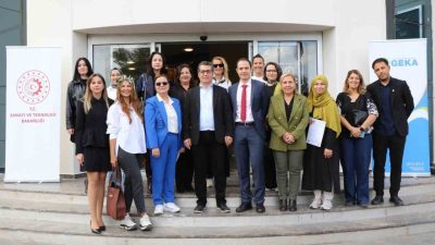 Aydın’da hayata geçirilen “Zeytinyağında Kadın Eli” projesi kapsamında eğitim ve