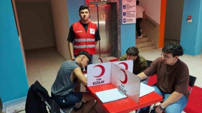 Aydın’da Hacı Mustafa Efendizade Yurdu’nda, kan bağışının hayat kurtarmadaki önemine
