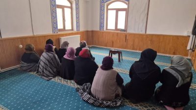 Bayburt’un Aydıntepe ilçesinde, kadınların dini bilgi ve manevi gelişimlerine katkı