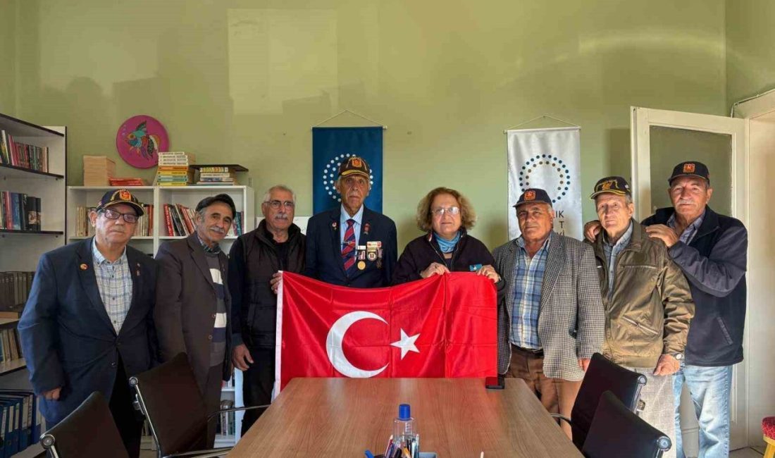 Balıkesir’in Ayvalık ilçesinde, Türkiye Muharip Gaziler Derneği Ayvalık Temsilciliği tarafından,