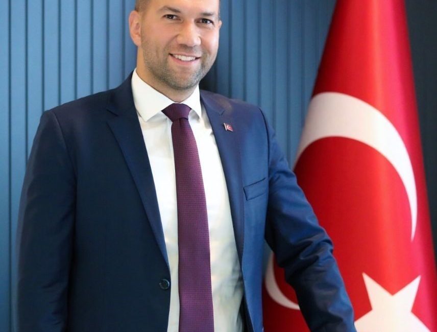 Niğde Belediye Başkanı Emrah Özdemir, Cumhuriyet’in kuruluşunun 103’üncü yıl dönümü
