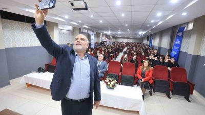 Canik Belediye Başkanı İbrahim Sandıkçı, 29 Ekim Cumhuriyet Bayramı’nın 103.