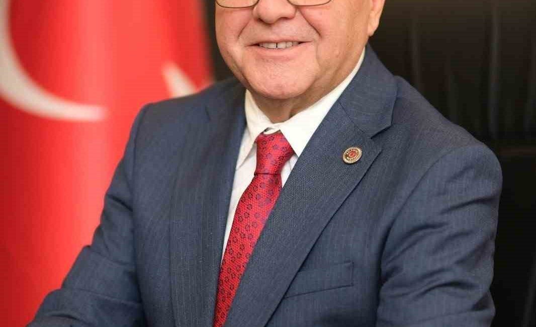 Altıeylül Belediye Başkanı Hakan Şehirli, Cumhuriyet’in ilanının 103. yıl dönümü