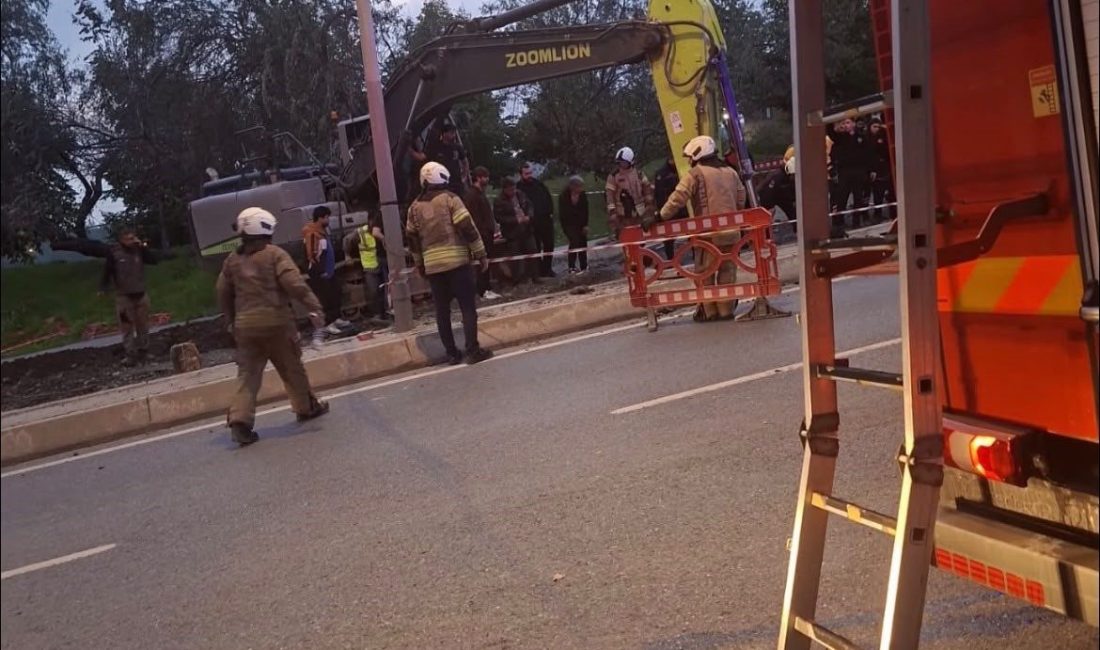 İstanbul Bayrampaşa’da, İSKİ tarafından yürütülen altyapı çalışması sırasında göçük meydana