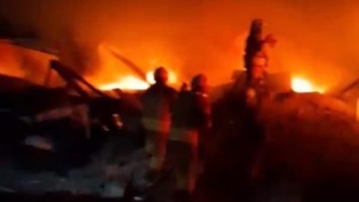 Hatay’ın Belen ilçesinde taş ocağı yakınındaki konteynerde çıkan yangın, Hatay