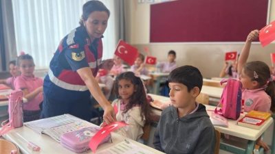 Bilecik’te öğrencilere güvenli internet ve suçtan korunma eğitimi verildi. Bilecik