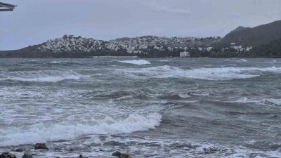 Muğla’nın Bodrum ilçesinde beklenen olumsuz hava şartları sebebiyle feribot seferleri