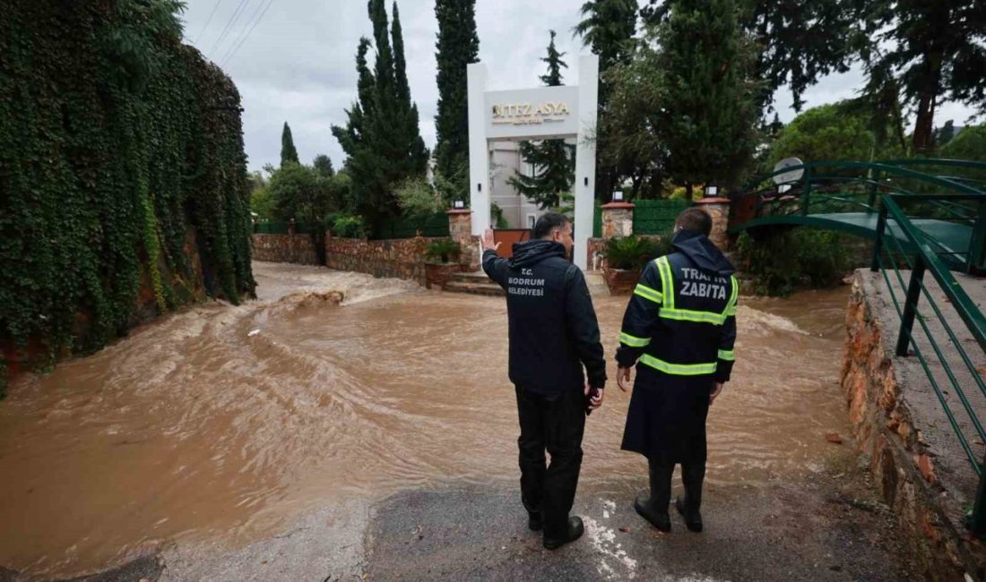Bodrum’da etkili olan şiddetli yağışların ardından belediye ekipleri sahaya indi.