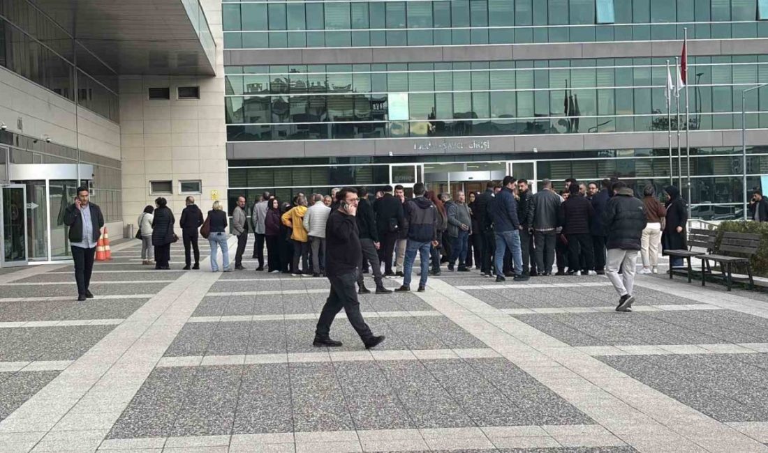 Bolu’da jandarma ekipleri tarafından Bolu Belediyesi’ne yönelik düzenlenen ‘ihaleye fesat
