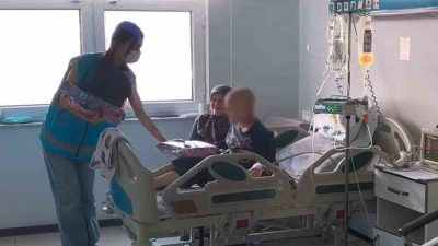 Bolu’da Şifa Oyuncakları Projesi kapsamında Gölköy Yurdu’nda kalan gönüllü öğrenciler,
