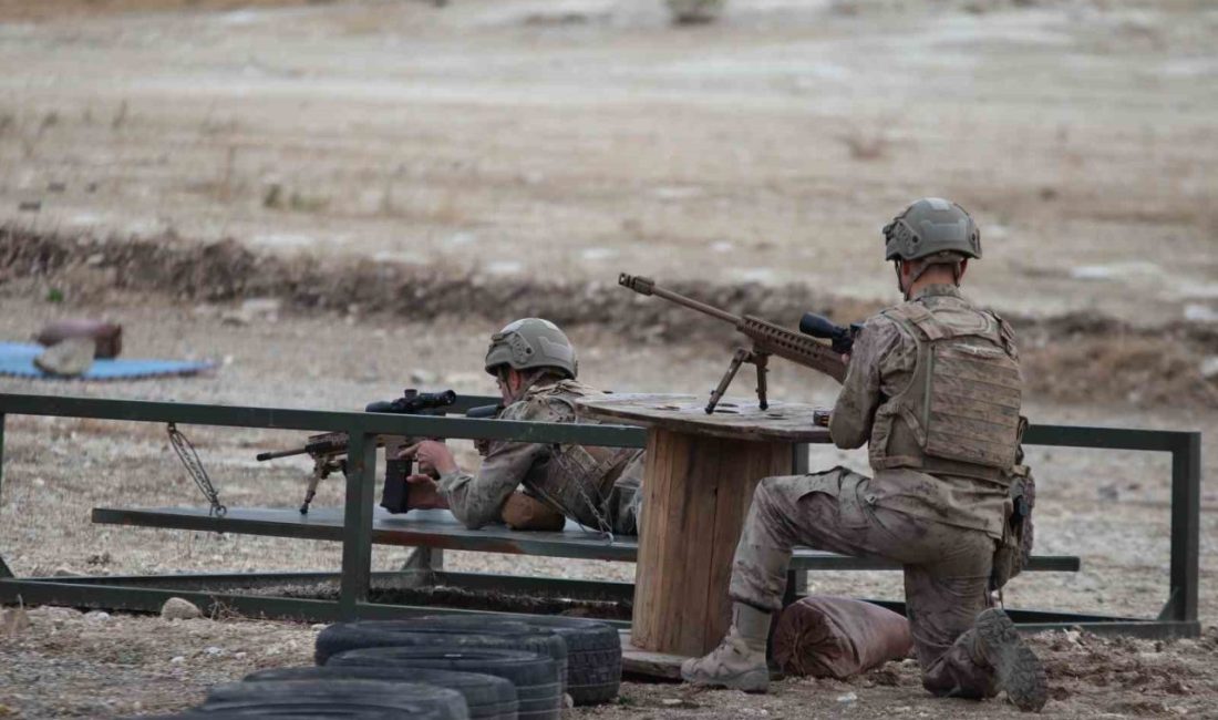 İzmir’in Foça ilçesinde Jandarma Genel Komutanlığınca düzenlenen Boran-8 Uluslararası Keskin