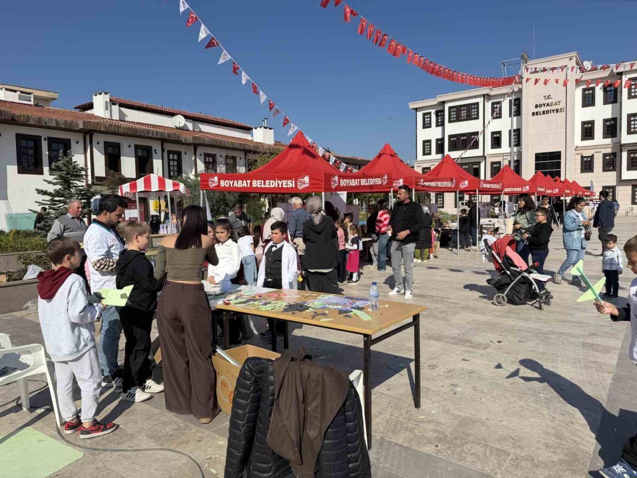 Sinop’un Boyabat ilçesinde düzenlenen “Boyabat Bilim ve Merak Güneşi Şenliği”,