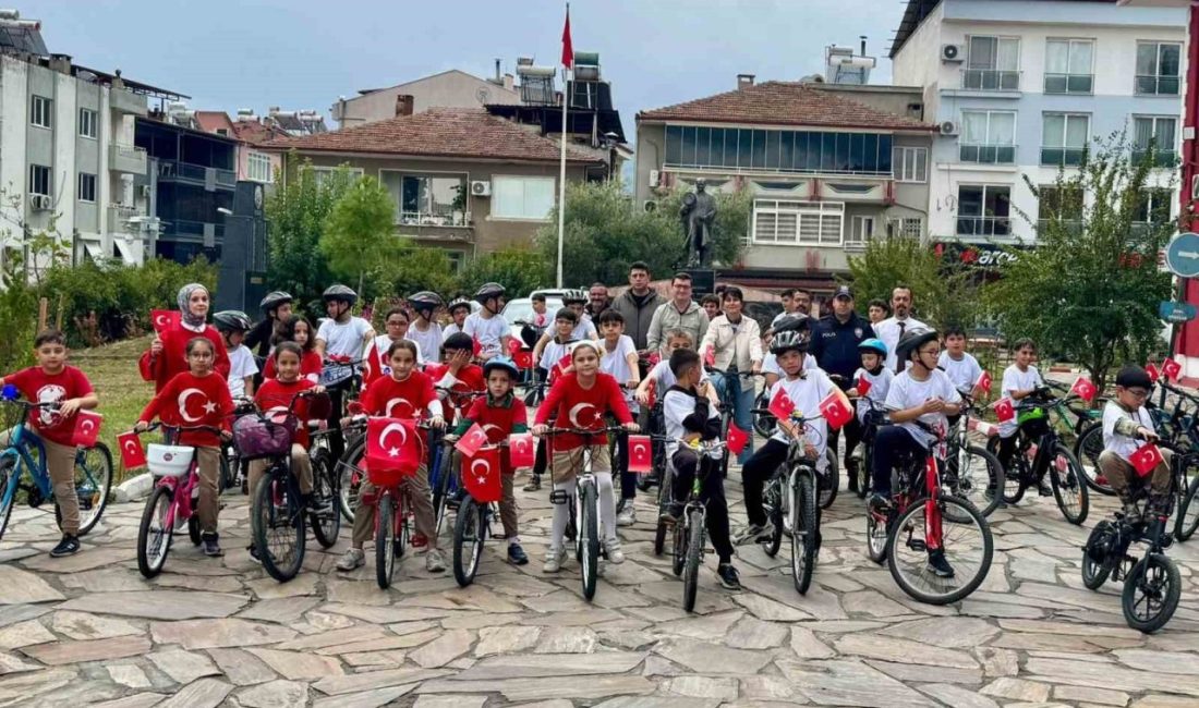 Aydın’ın Bozdoğan ilçesinde 29 Ekim Cumhuriyet Bayramı etkinlikleri kapsamında düzenlenen