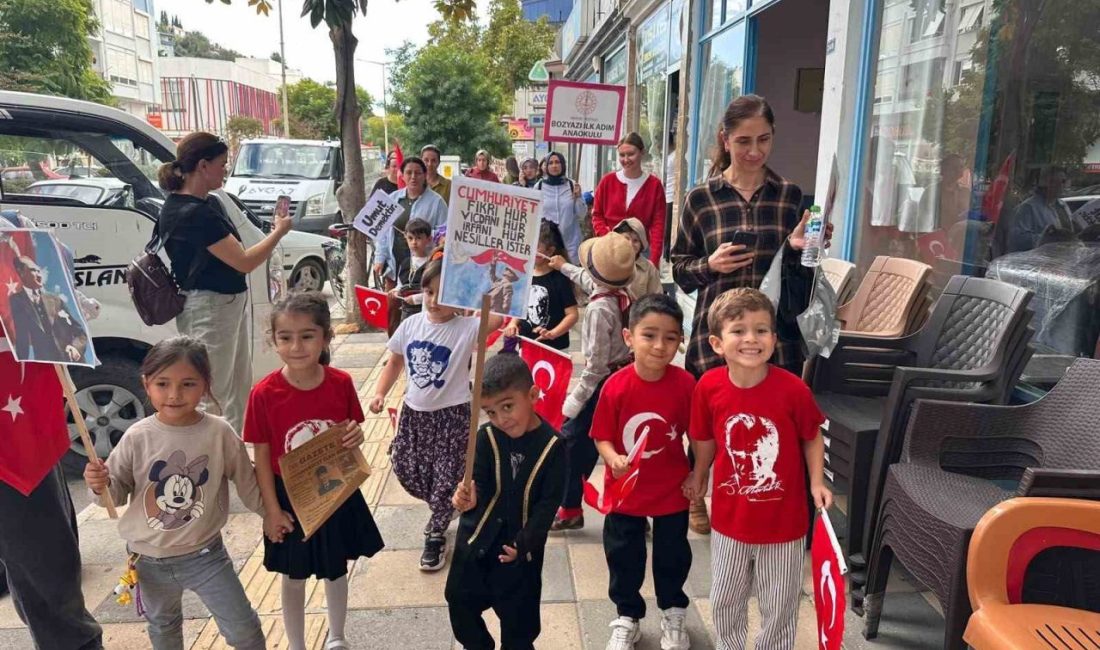 Mersin’in Bozyazı ilçesinde İlkadım Anaokulu öğrencileri, Cumhuriyetin 103’üncü kuruluş yıl