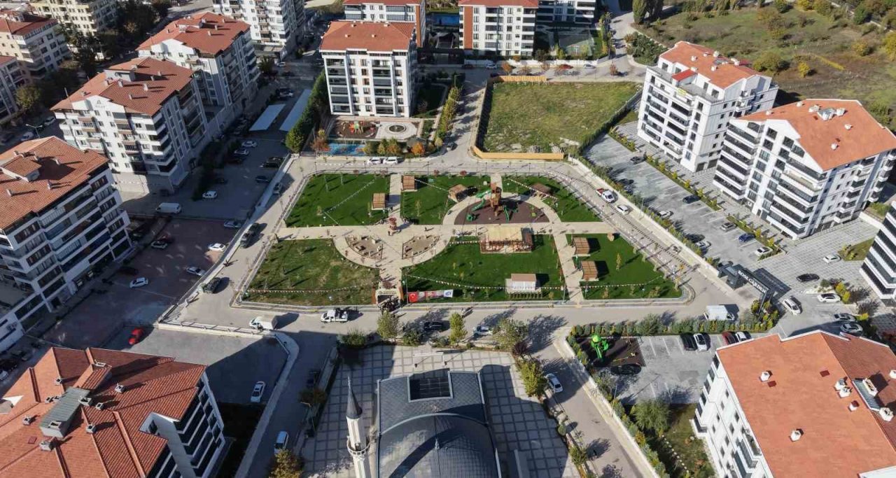 Çorum’da 4 bin 650 metrekarelik alanda kurulan “Arkeopark” düzenlenen törenle