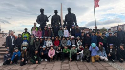 Burhaniye ilçesinde, Cumhuriyetin kuruluşunun 103. yılı kutlamaları çerçevesinde düzenlenen Cumhuriyet