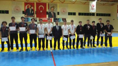Balıkesir’in Burhaniye ilçesinde, 29 Ekim Cumhuriyet Bayramı etkinlikleri kapsamında, Burhaniye