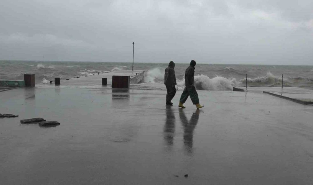 Bursa’da etkili olan yağışla birlikte, Mudanya ilçesine turistik Zeytinbağı Mahallesi’nde