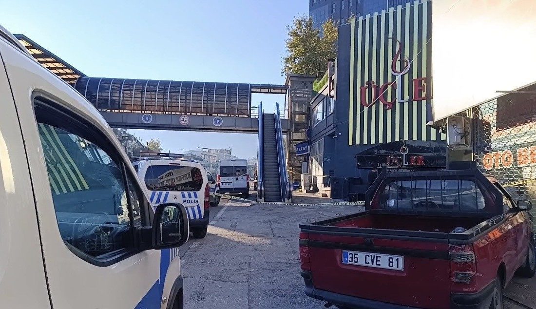 Bursa’da bir eğlence mekanına sabah saatlerine karşı silahlı saldırı gerçekleştirildi.