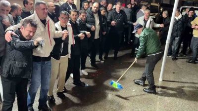 Bursa’da fırtına ve şiddetli yağmur uyarılarına rağmen düzenlenen düğün öncesi