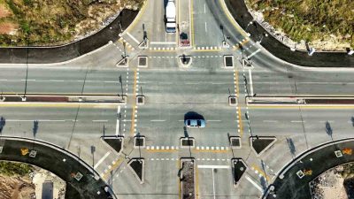 Eskişehir Büyükşehir Belediyesi, Aşağı Söğütönü Mahallesi’ndeki bulvarlarda yol çizgi ve