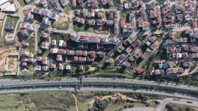 Çayırova Atatürk Mahallesi’nde 13 sokakta yürütülen üstyapı yenileme çalışmaları kapsamında