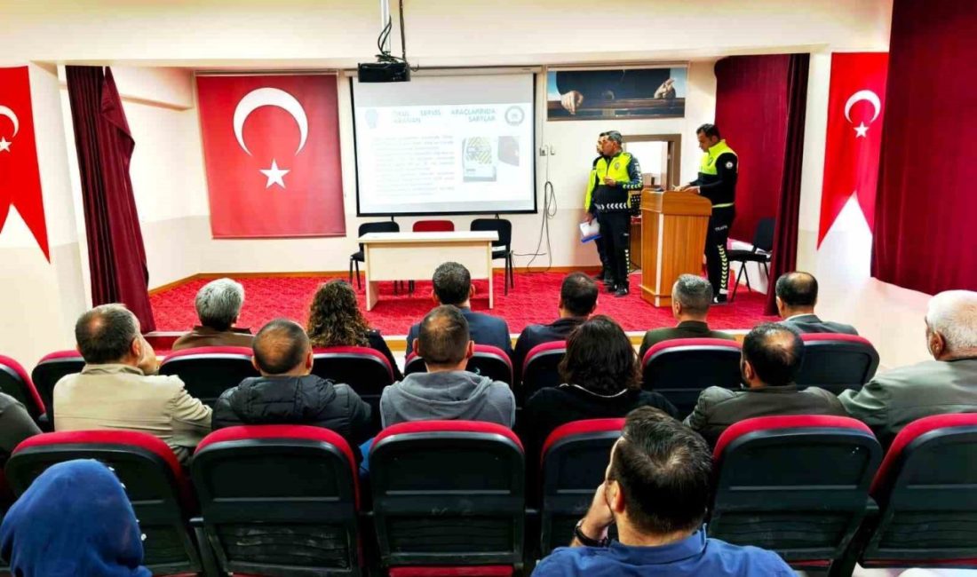 Tunceli’nin Çemişgezek ilçesinde okul servis şoförleri ve okul müdürlerine yönelik