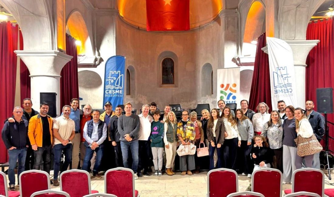 İzmir’in Çeşme ilçesinde “COP31’e Yelken Açıyoruz” mottosuyla düzenlenen söyleşide denizlerin