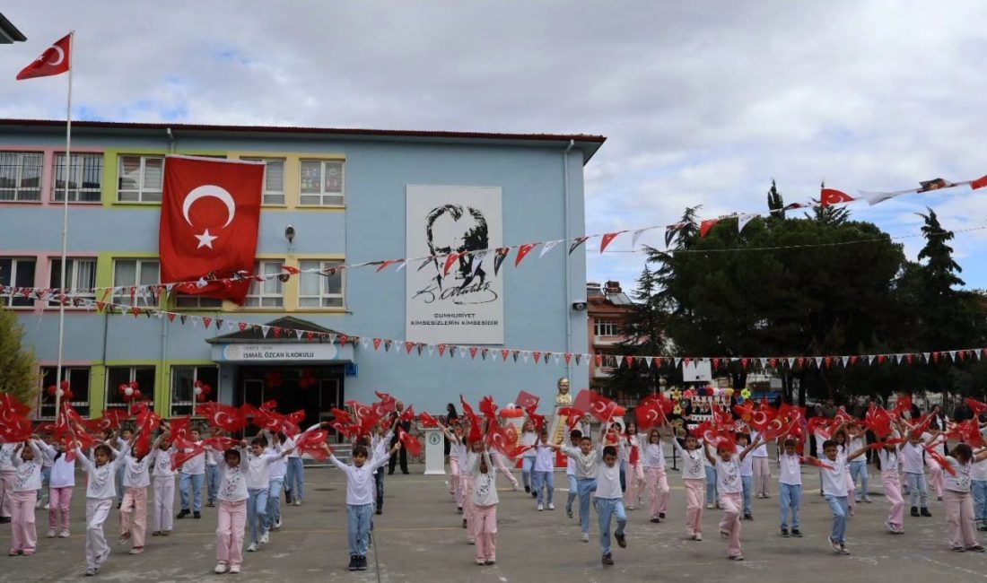 Denizli’nin Çivril ilçesinde 29 Ekim Cumhuriyet Bayramı’nın 103. yıl dönümü