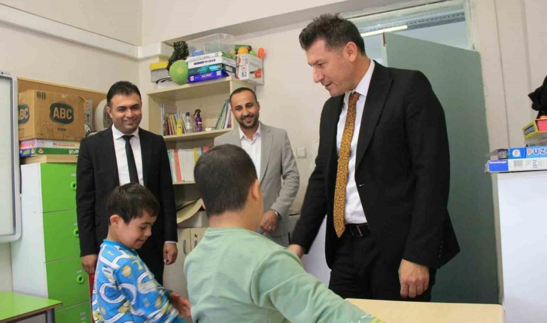 Şırnak’ta, Cizre İlçe Millî Eğitim Müdürü Şahan İke, sabır, şefka