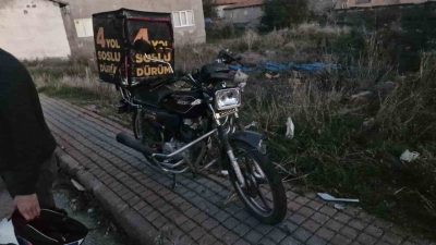 Çorum’un Alaca ilçesinde otomobil ile motosikletin çarpışması sonucu meydana gelen