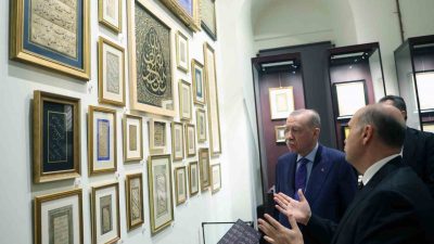 Cumhurbaşkanı Recep Tayyip Erdoğan, İstanbul’da düzenlenen Topkapı Sarayı Darphane-i Amire