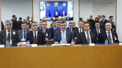 Cumhurbaşkanı Yardımcısı Cevdet Yılmaz, “Finansal istikrarı güçlendiren, ekonomimizin şoklara karşı