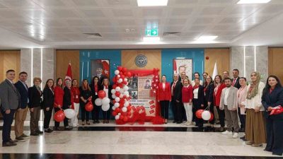 Aydın Şehir Hastanesi’nde 29 Ekim Cumhuriyet Bayramı dolayısıyla düzenlenen etkinlikte