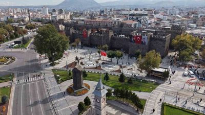 Kayseri Büyükşehir Belediye Başkanı Dr. Memduh Büyükkılıç’ın öncülüğünde, kentin tarihi