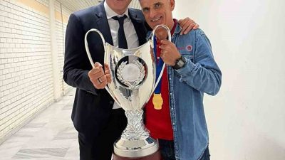 Real Sociedad forması altında Nihat Kahveci ile yakaladığı uyumla hafızalara