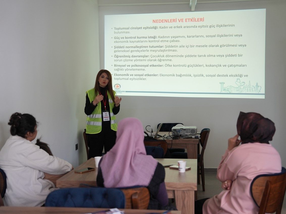 Denizli Büyükşehir Belediyesi, kadınların koruyucu sağlık hizmetlerine erişimini artırmak ve